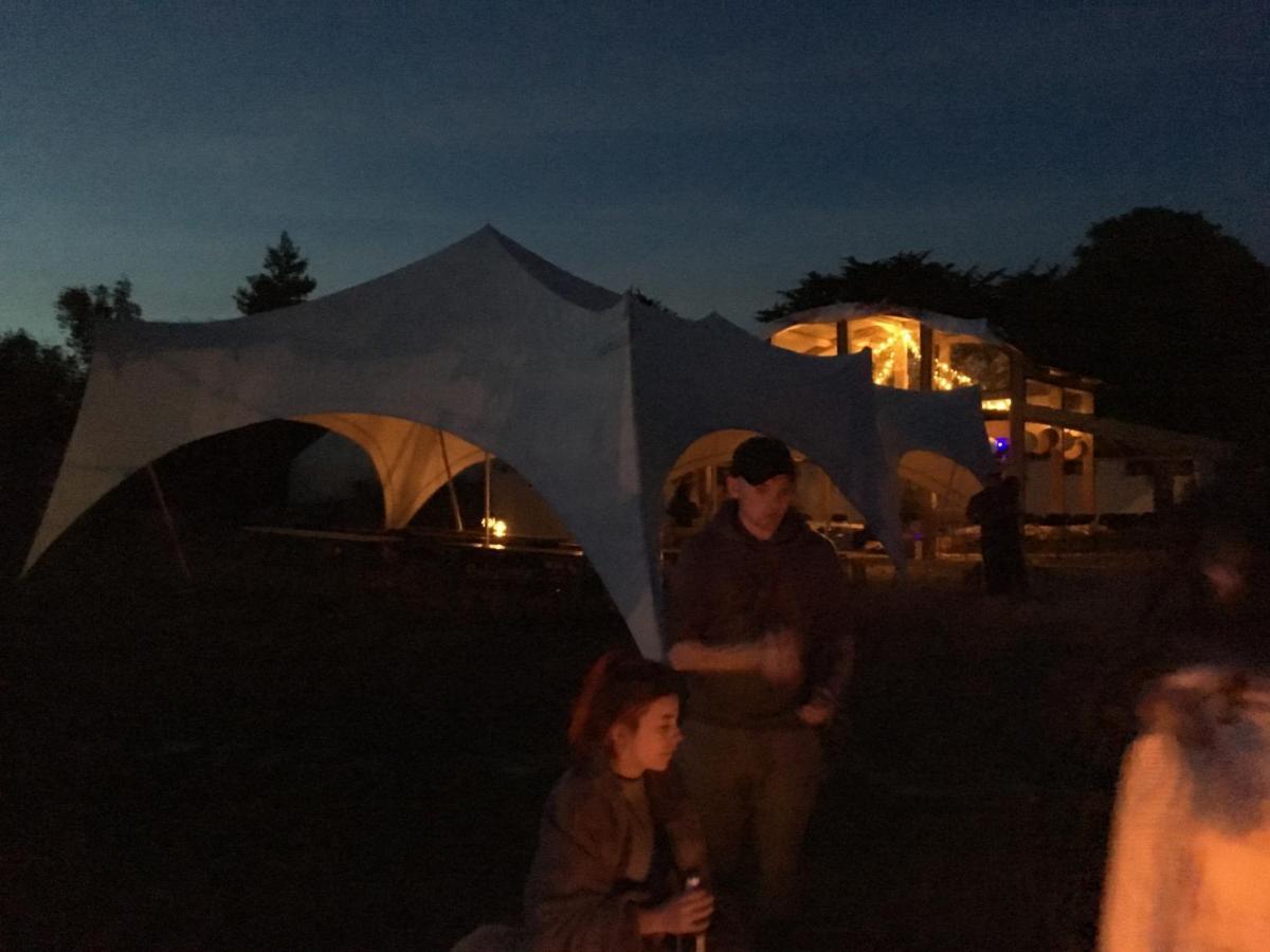 Inch Hideaway Eco Camping Whitegate  ภายนอก รูปภาพ
