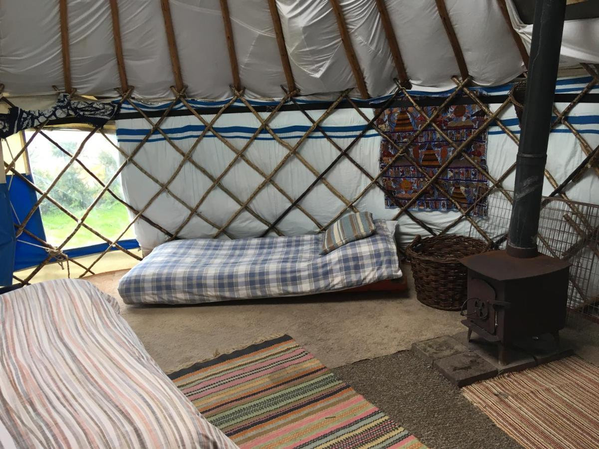 Inch Hideaway Eco Camping Whitegate  ภายนอก รูปภาพ