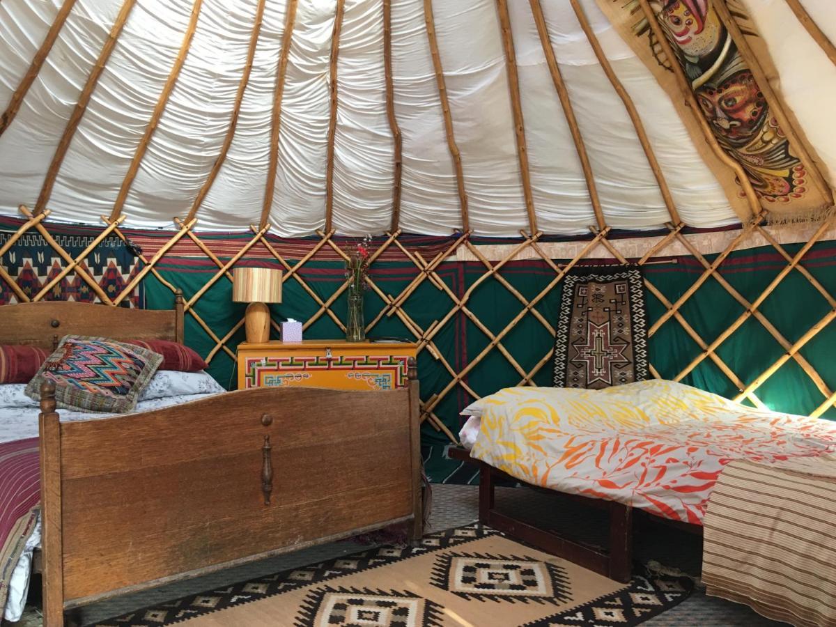 Inch Hideaway Eco Camping Whitegate  ภายนอก รูปภาพ