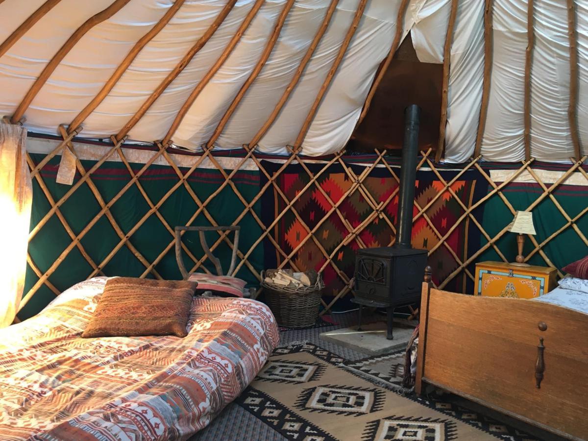 Inch Hideaway Eco Camping Whitegate  ภายนอก รูปภาพ