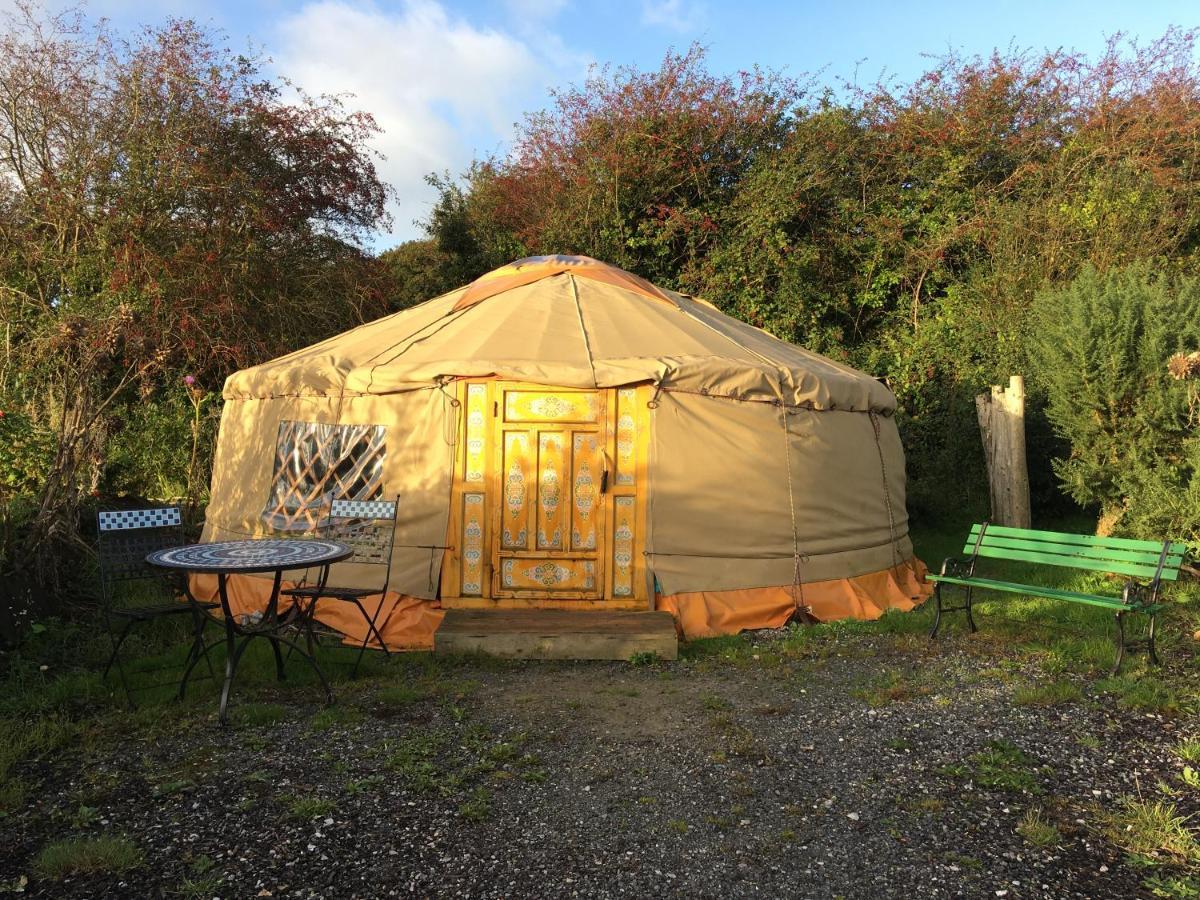 Inch Hideaway Eco Camping Whitegate  ภายนอก รูปภาพ