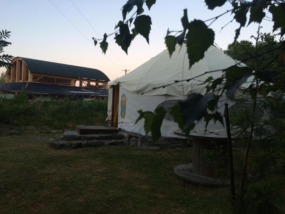Inch Hideaway Eco Camping Whitegate  ภายนอก รูปภาพ