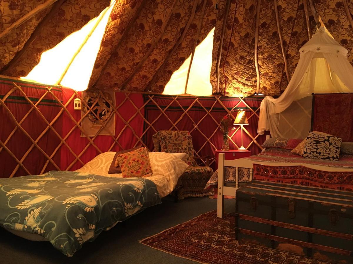 Inch Hideaway Eco Camping Whitegate  ภายนอก รูปภาพ