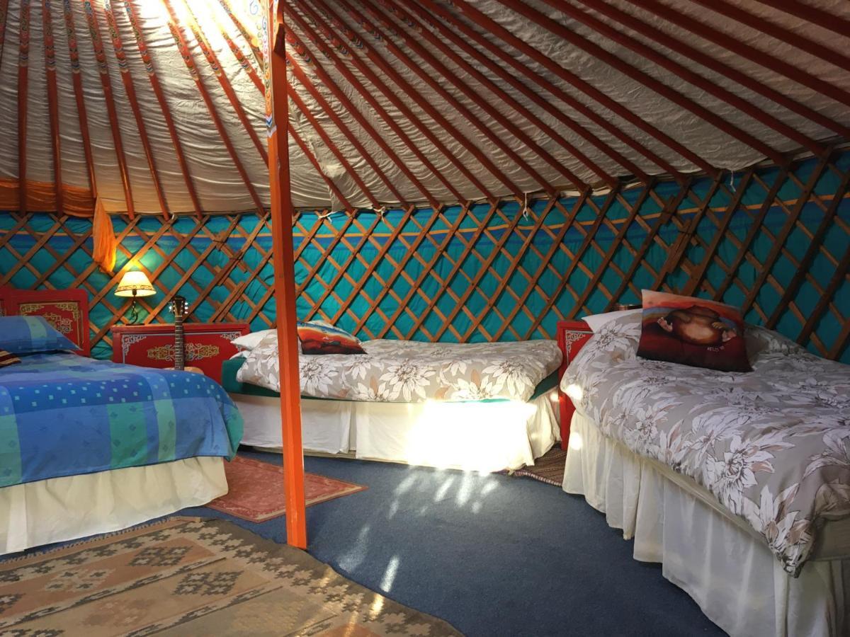 Inch Hideaway Eco Camping Whitegate  ภายนอก รูปภาพ
